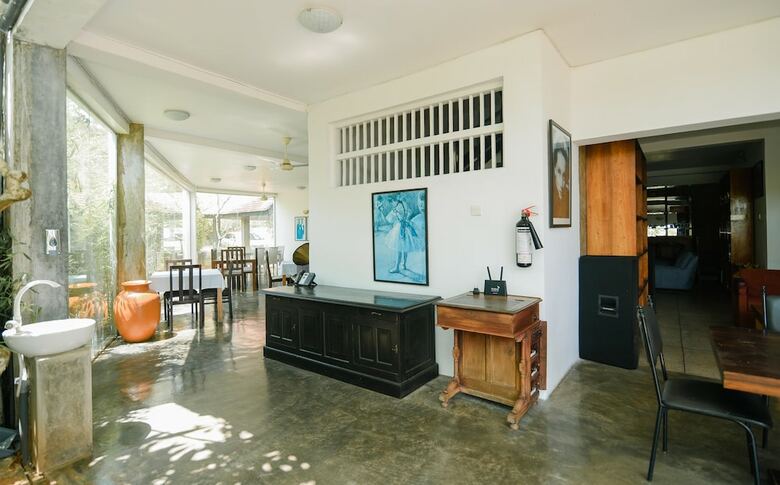 Hotel Oyo 302 Jasmine Hill House