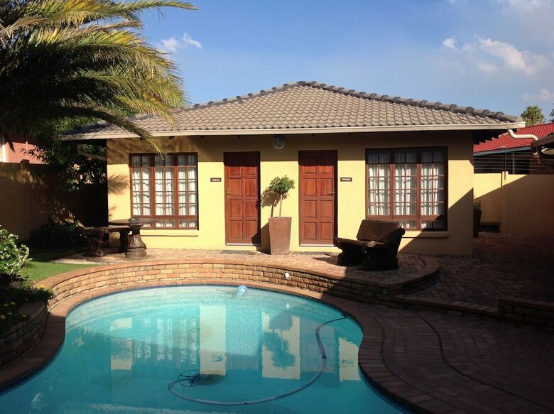 Bed & Breakfast D Vine Guest House