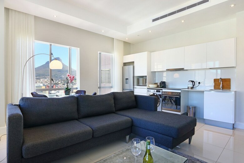 Apartamentos Triangle Luxury Suites By Totalstay