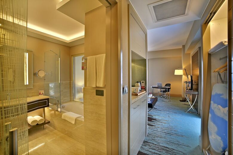 Hotel Ramada By Wyndham Iskenderun