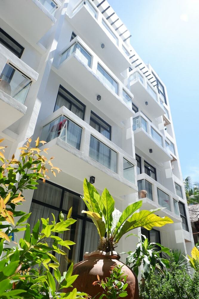 Hotel Luxx Boutique Boracay
