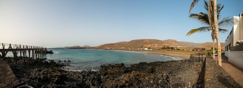 Lanzarote Villa Historica Con Terraza Y Jard�n By Lightbooking