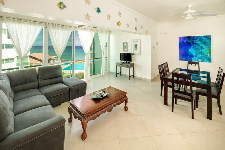 Apartamentos Condos At Bayrock 2
