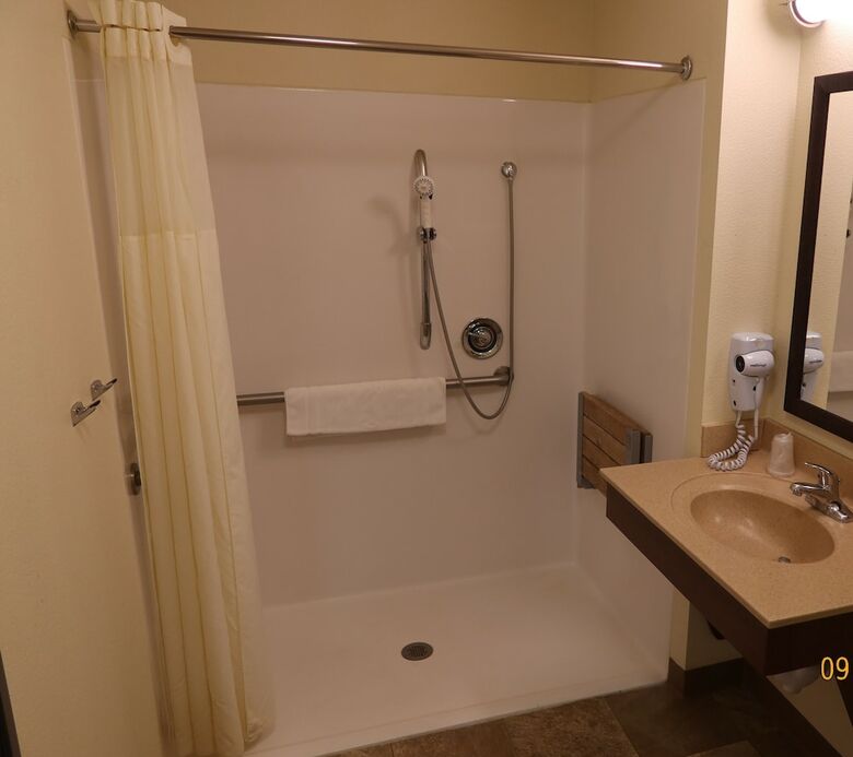 My Place Hotel-boise/meridian, Id