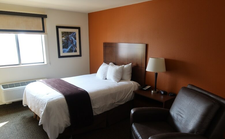 My Place Hotel-boise/meridian, Id