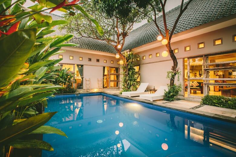 Hostal Lokal Bali Hostel