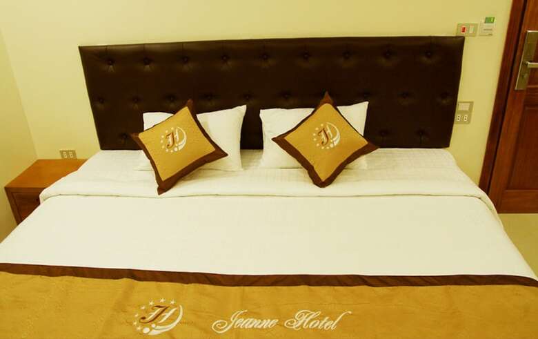 Jeanne Hotel