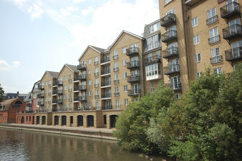 Celador Apartments - Riverside House Serviced Apartments