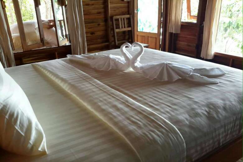 Hotel Phi Phi Phu Chalet Resort