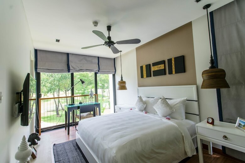 Villa Laguna Park Townhouses