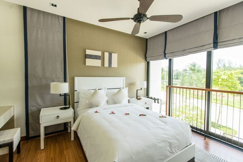 Villa Laguna Park Townhouses