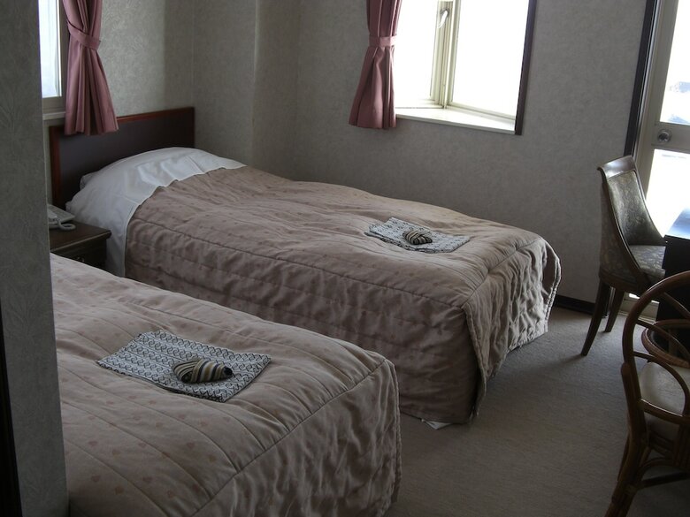 Hotel Akakura Yours Inn