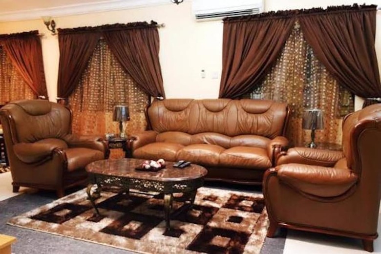 Hotel Topaz Luxury Suites & Apartments