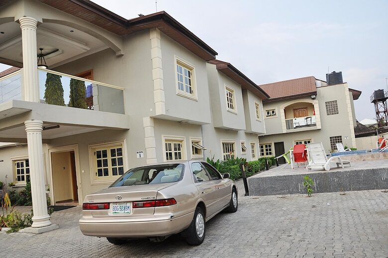 Hotel Topaz Luxury Suites & Apartments