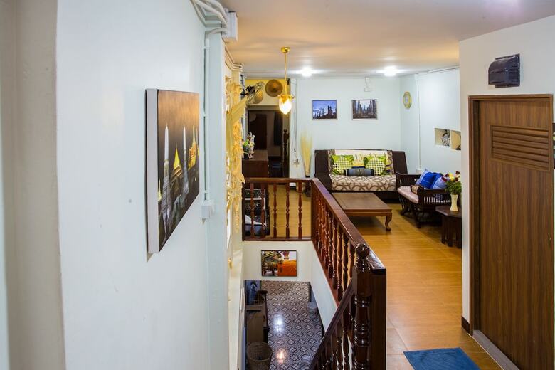 Hostal Baan Gaysorn Hostel