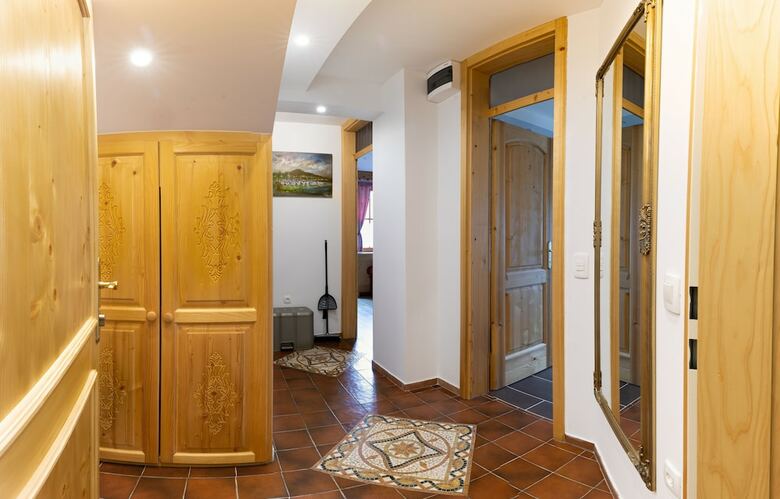 Villa Flora Apartments