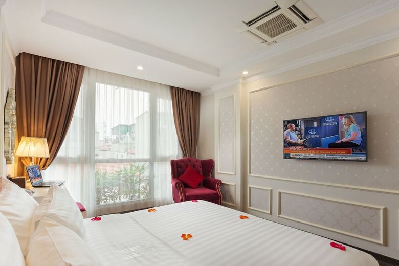 Luxury Old Quarter Hotel