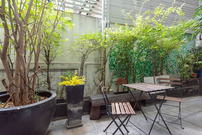 Hotel Escape At Sathorn Terrace