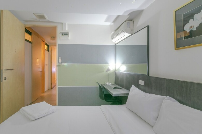 Hotel Escape At Sathorn Terrace