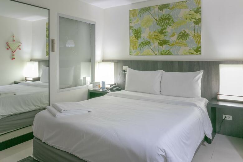 Hotel Escape At Sathorn Terrace