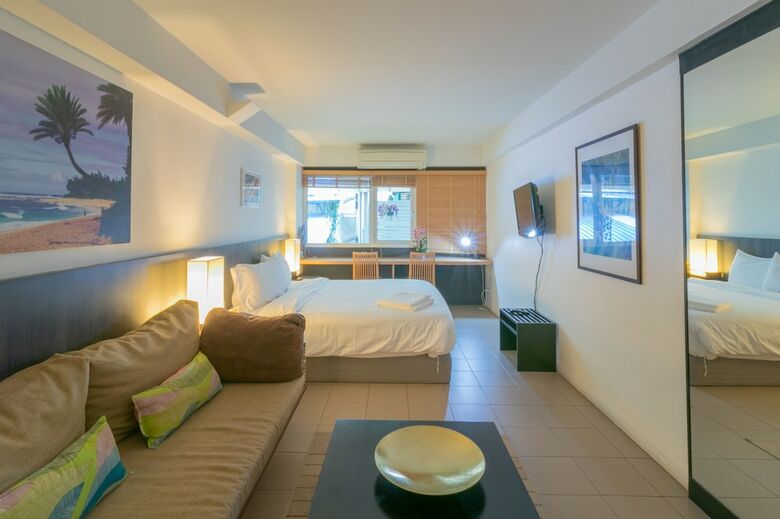 Hotel Escape At Sathorn Terrace