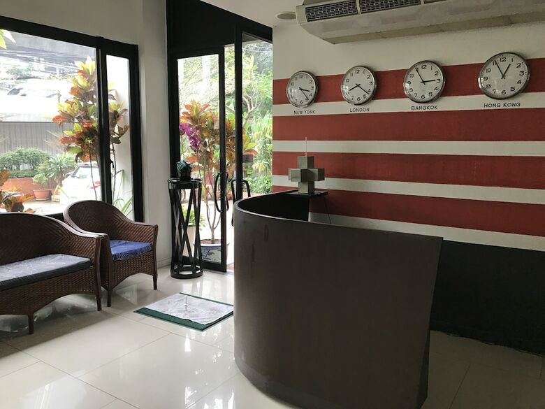 Hotel Escape At Sathorn Terrace