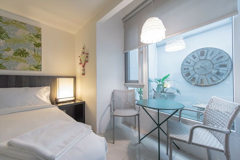 Hotel Escape At Sathorn Terrace