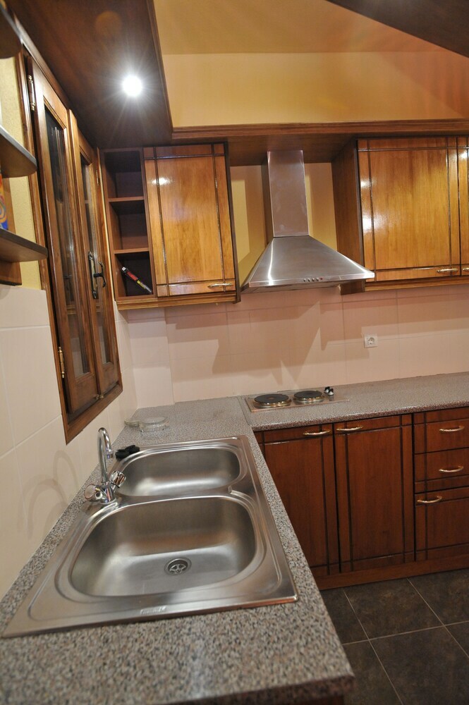 Apartamentos Symmetron Suites