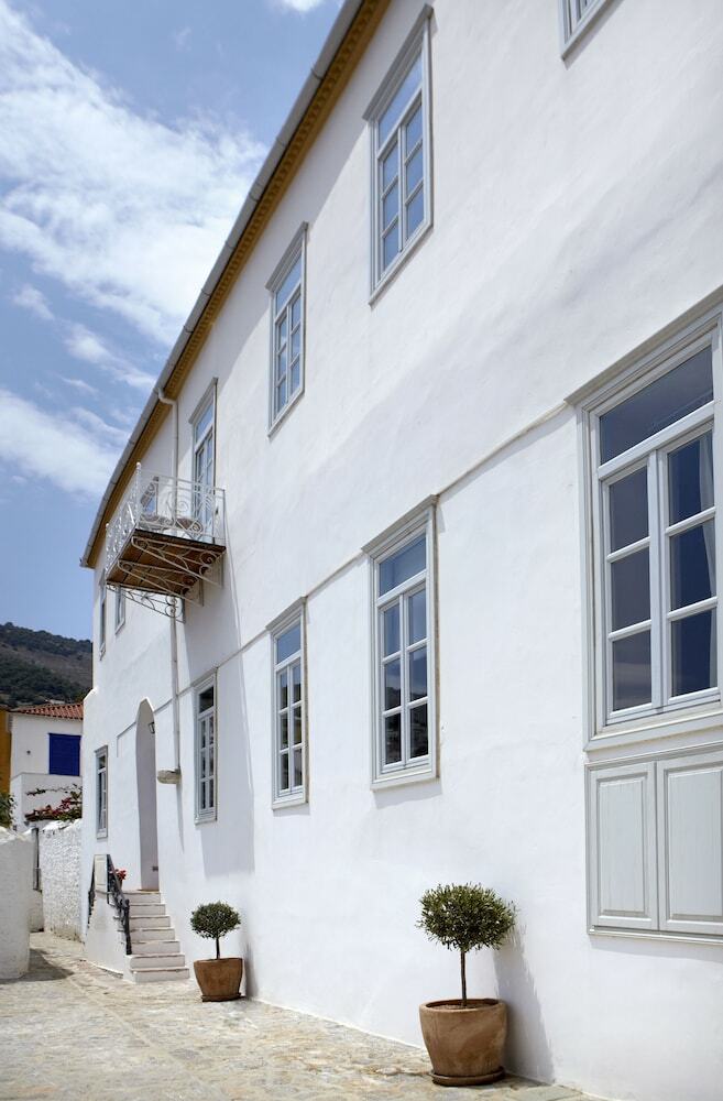 Aparthotel Hydra Hotel
