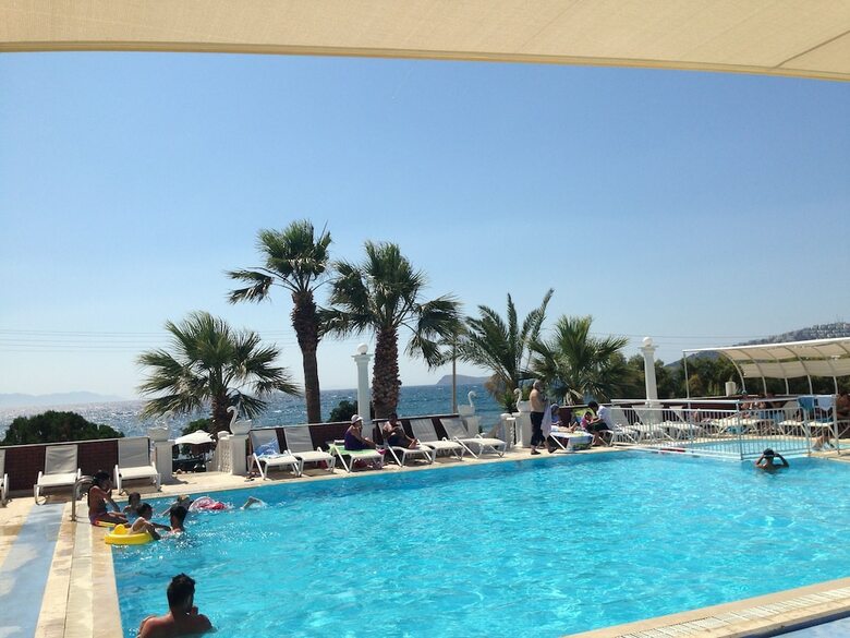 Sun And Sea Beach Hotel - All Inclusive