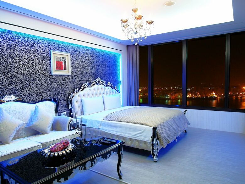 Neo Sky Hotel