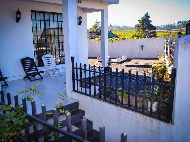 Hotel Treatooo White Palace
