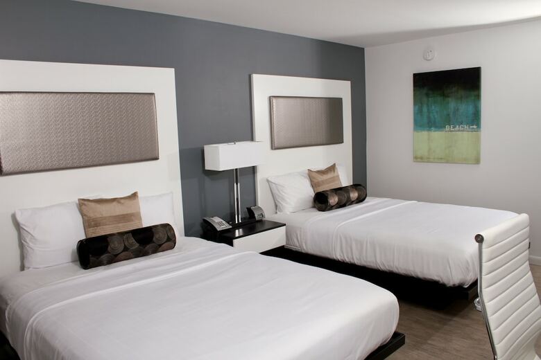 Hotel Lotus Boutique Inn & Suites