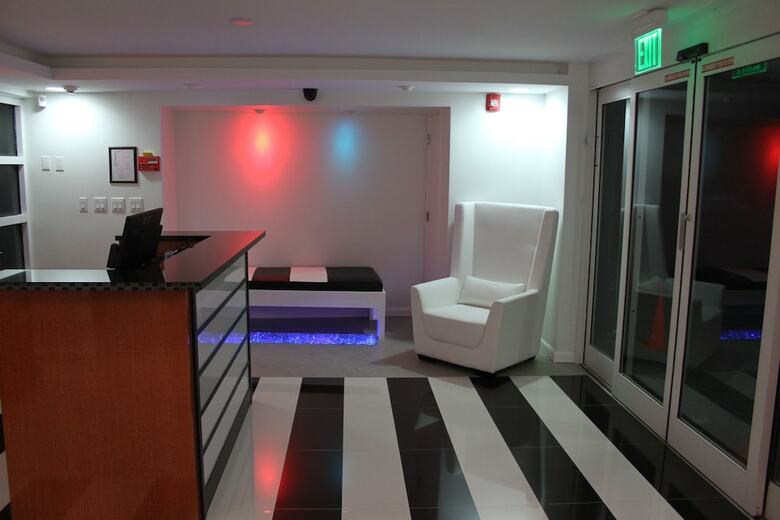 Hotel Lotus Boutique Inn & Suites