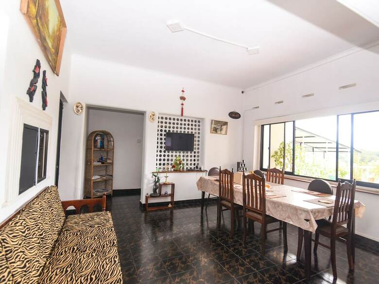 Hotel Oyo 335 King Leisure Residence