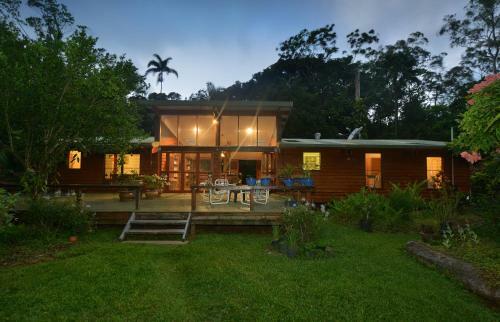 Cow Bay Homestay B&B