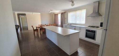 Pinjarra Caravan Park And Cabins