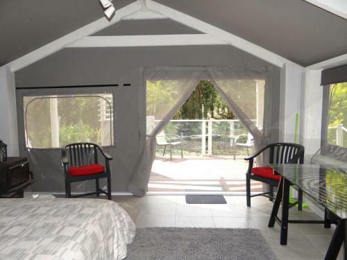 Eumundi Yacht Club B&B