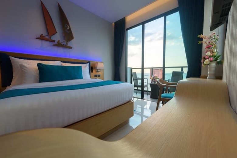 Hotel Deep Blue Z10 Pattaya