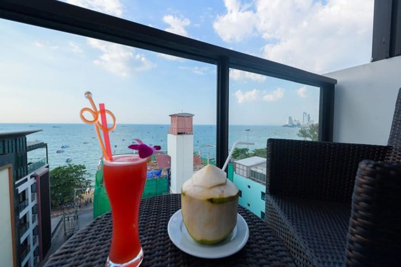 Hotel Deep Blue Z10 Pattaya