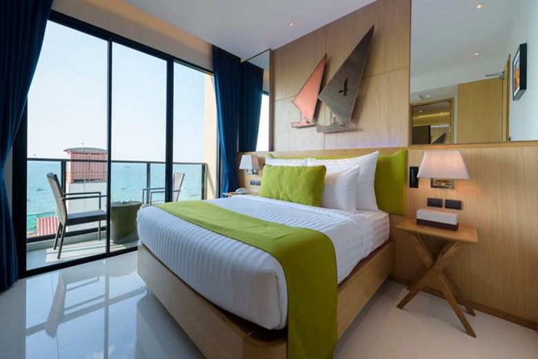 Hotel Deep Blue Z10 Pattaya