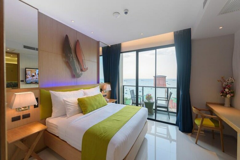 Hotel Deep Blue Z10 Pattaya