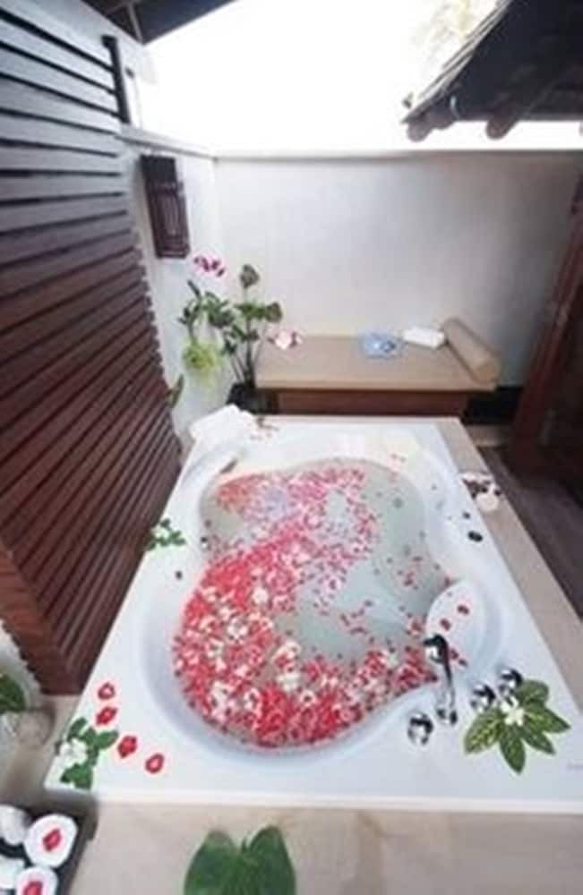 Apartamento Bhundhari Resort & Spa