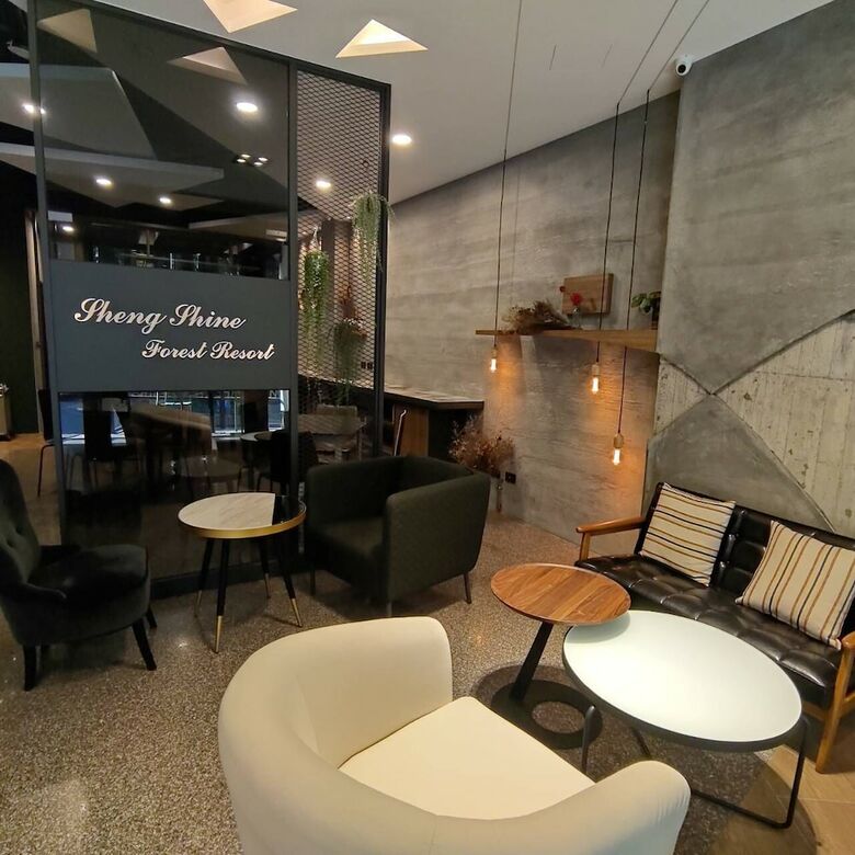 Hotel Sheng Shine Forest Resort