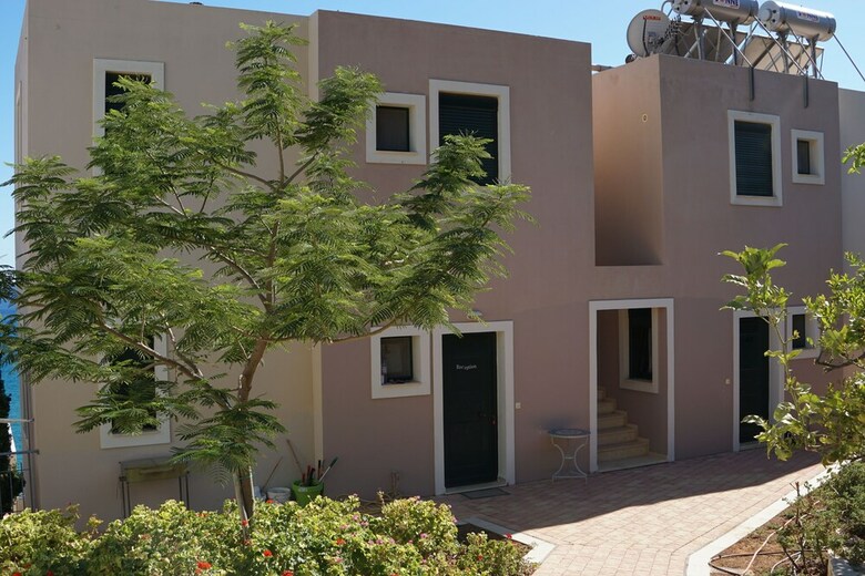 Portela Apartments Kastri