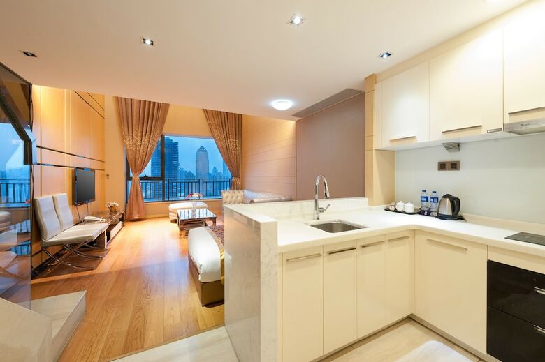 Yicheng Apartment Central Plaza