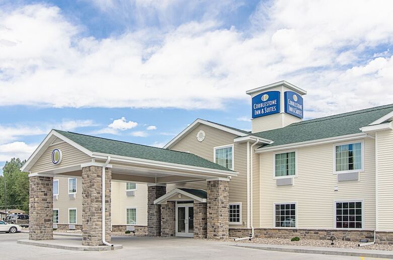 Hotel Cobblestone Inn & Suites - Guernsey