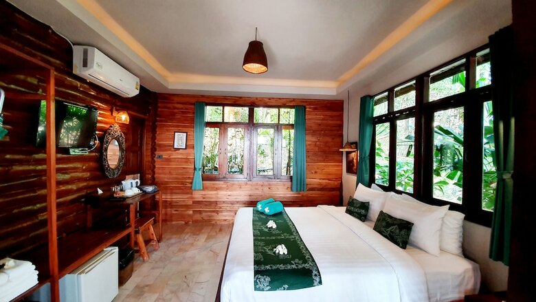 Hotel Koh Jum Ocean Beach Resort