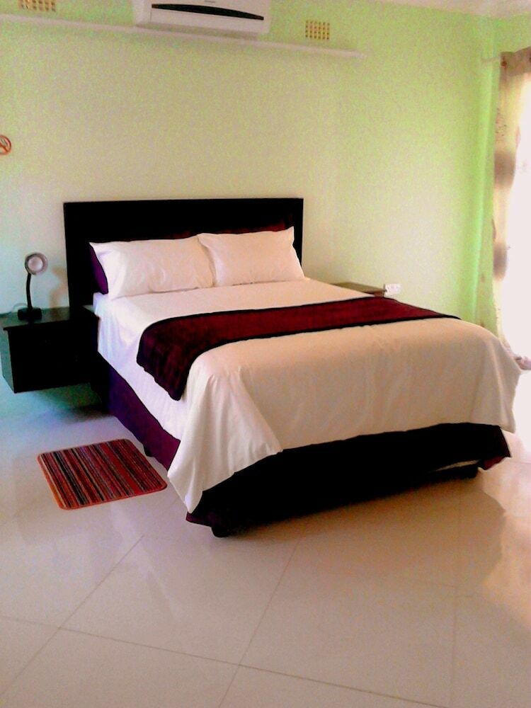 Hotel Sharon Avenue Guesthouse