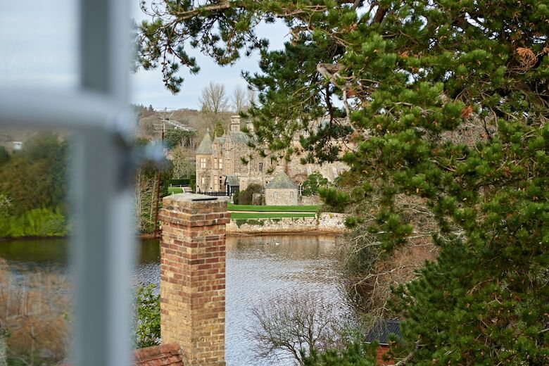 The Montagu Arms Hotel